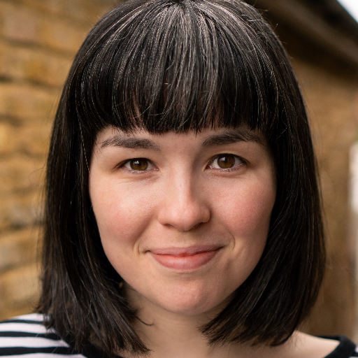 Private tutor Josie in London