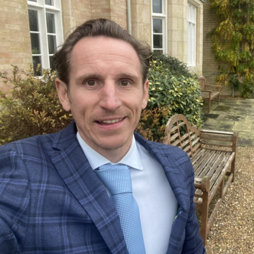 Private tutor Pedr in Aylesbury
