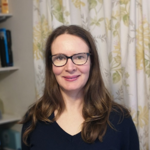 Private tutor Caroline in Alton
