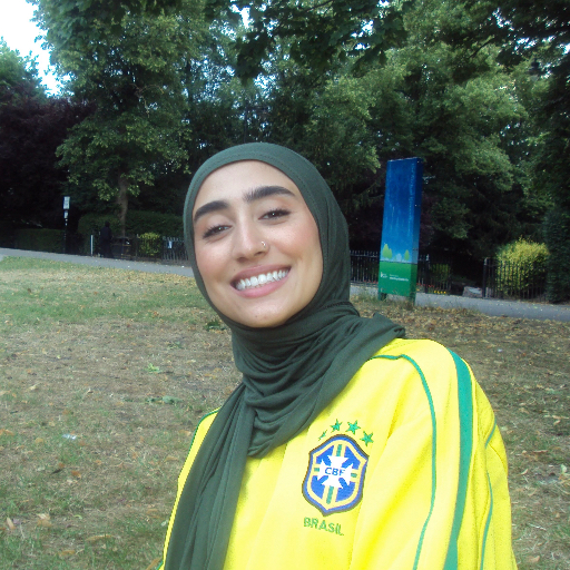 Private tutor Imaan in Leicester