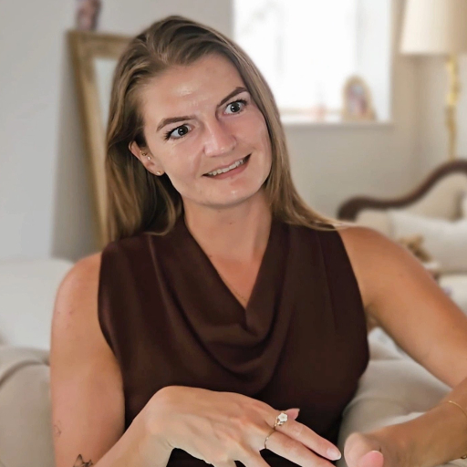 Private tutor Nicole in Chelmsford