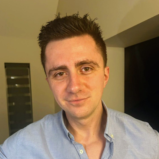 Private tutor Alexander in Mansfield