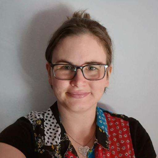 Private tutor Miriama in Pontypridd